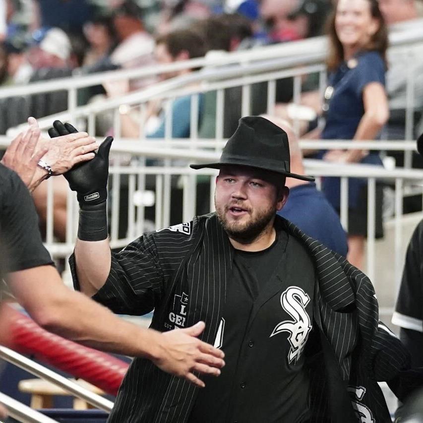 Burger hits go-ahead homer as White Sox beat Braves 6-5 for first win in  Atlanta