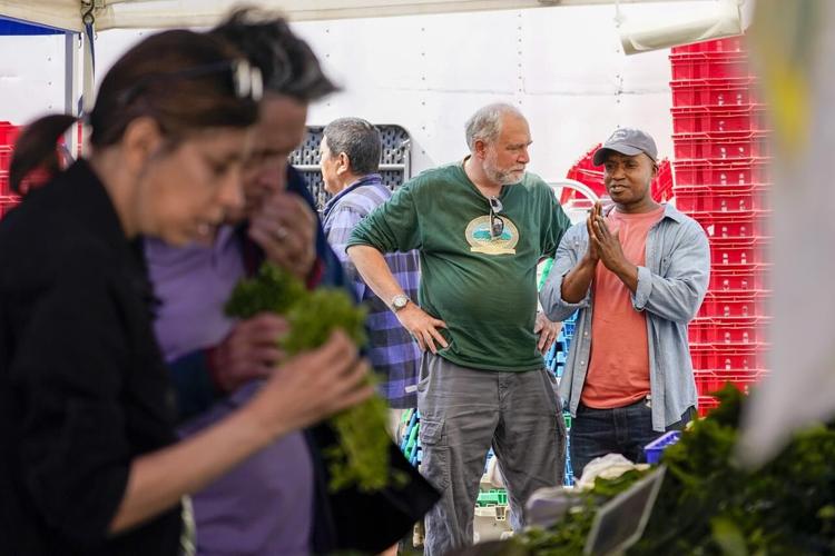 Farmers markets thrive as customers and vendors who latched on during ...