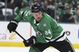 Roope Hintz returns from injury for Stars in Game 4 against the Oilers