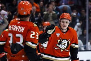 Colangelo scores 2, Dostal stops 31 shots as Ducks beat Islanders 4-1