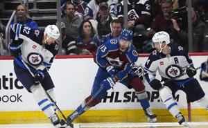 Nathan MacKinnon, Valeri Nichushkin lead five-goal outburst in third period, Avs rally for 6-2 win over Jets in Game 3