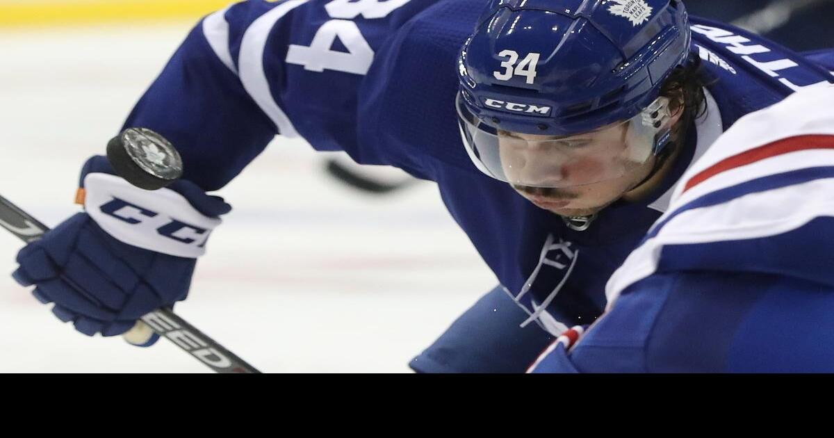 Auston Matthews plays it safe with nagging wrist injury and will pass