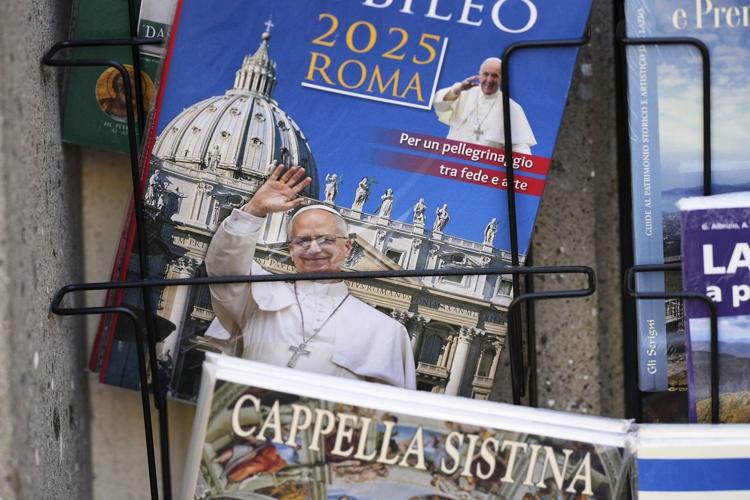 Pope aims to restore 'body and spirit' during vacation that brings a pontiff back to Castel Gandolfo