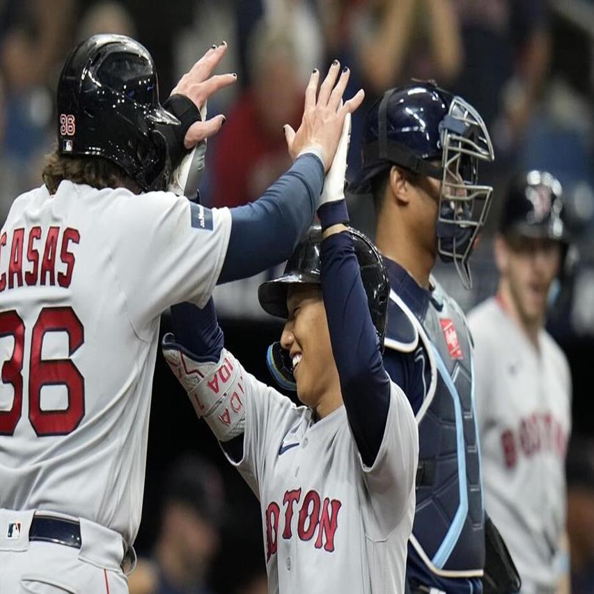 What kind of chaw does Devers eat? : r/redsox