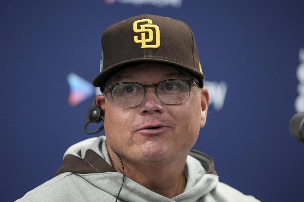 Mike Shildt speaks fondly of his old team, the Cardinals, and his new team,  the Padres
