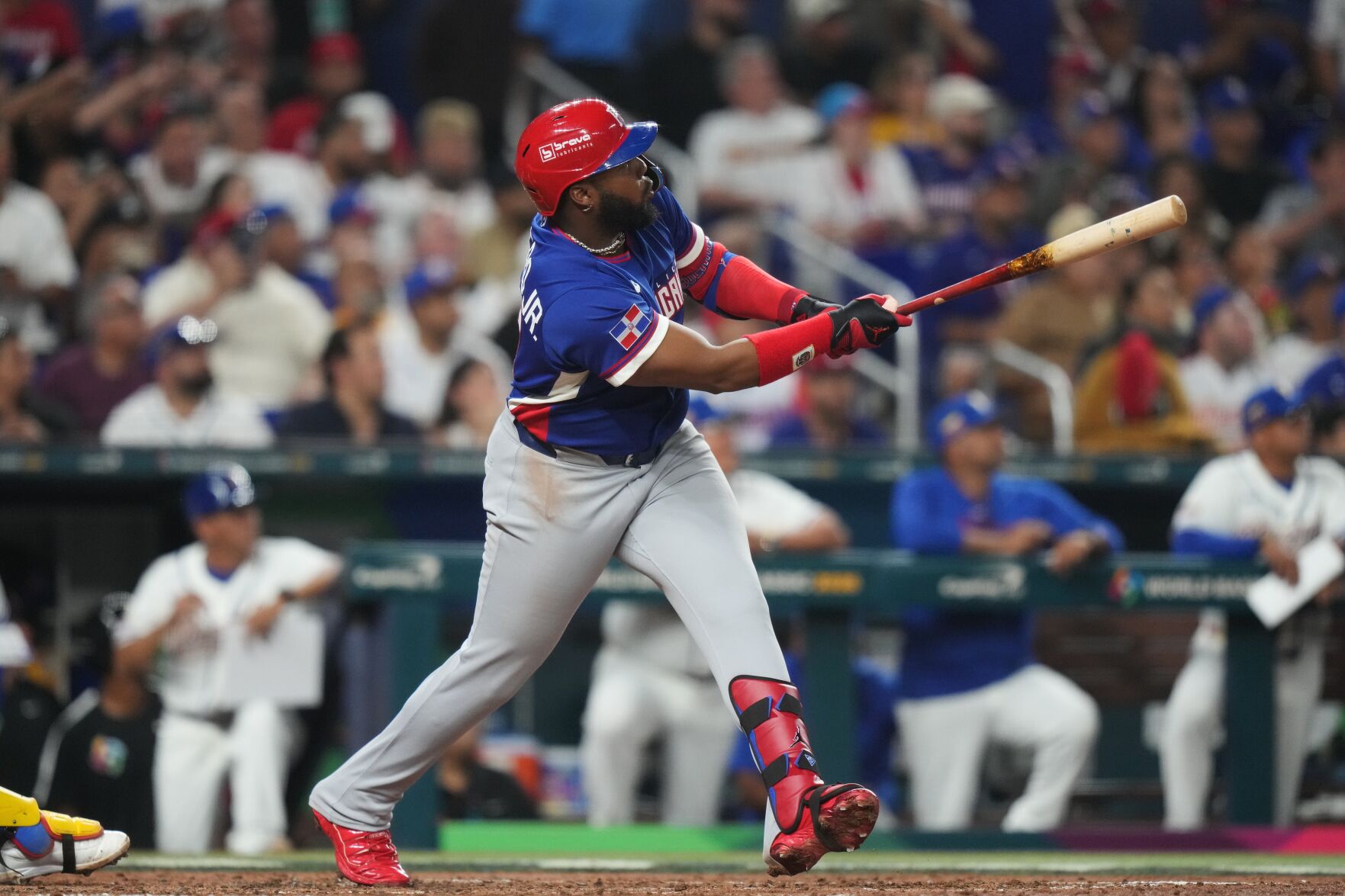 Blue Jays star Vladimir Guerrero Jr. stays hot at the WBC
