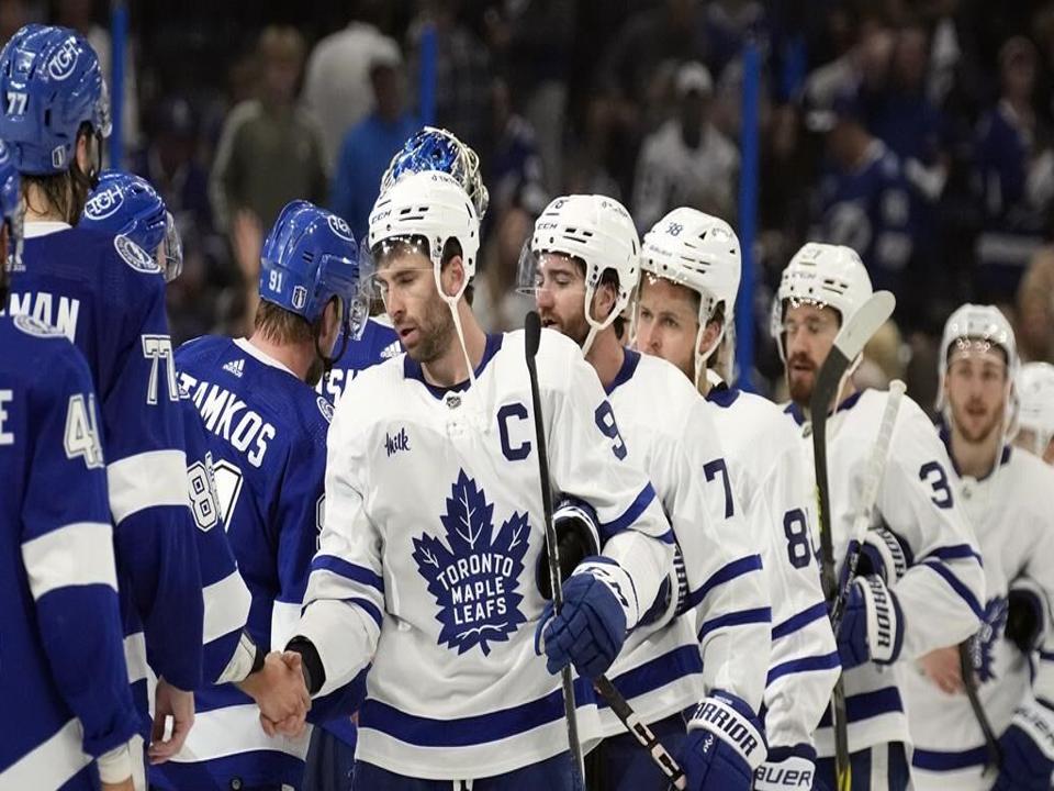 Tavares' winner sparks Maple Leafs to first NHL playoff series win in 19  years, Toronto Maple Leafs