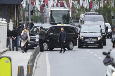 Delegations from Russia and Ukraine are set to hold their first peace talks in 3 years