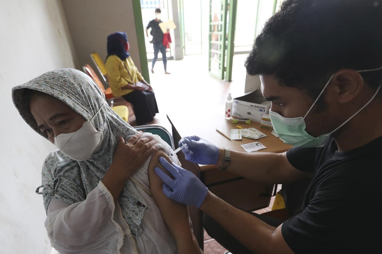 Concerns Rise Over Indonesia’s Sputtering Virus Vaccinations