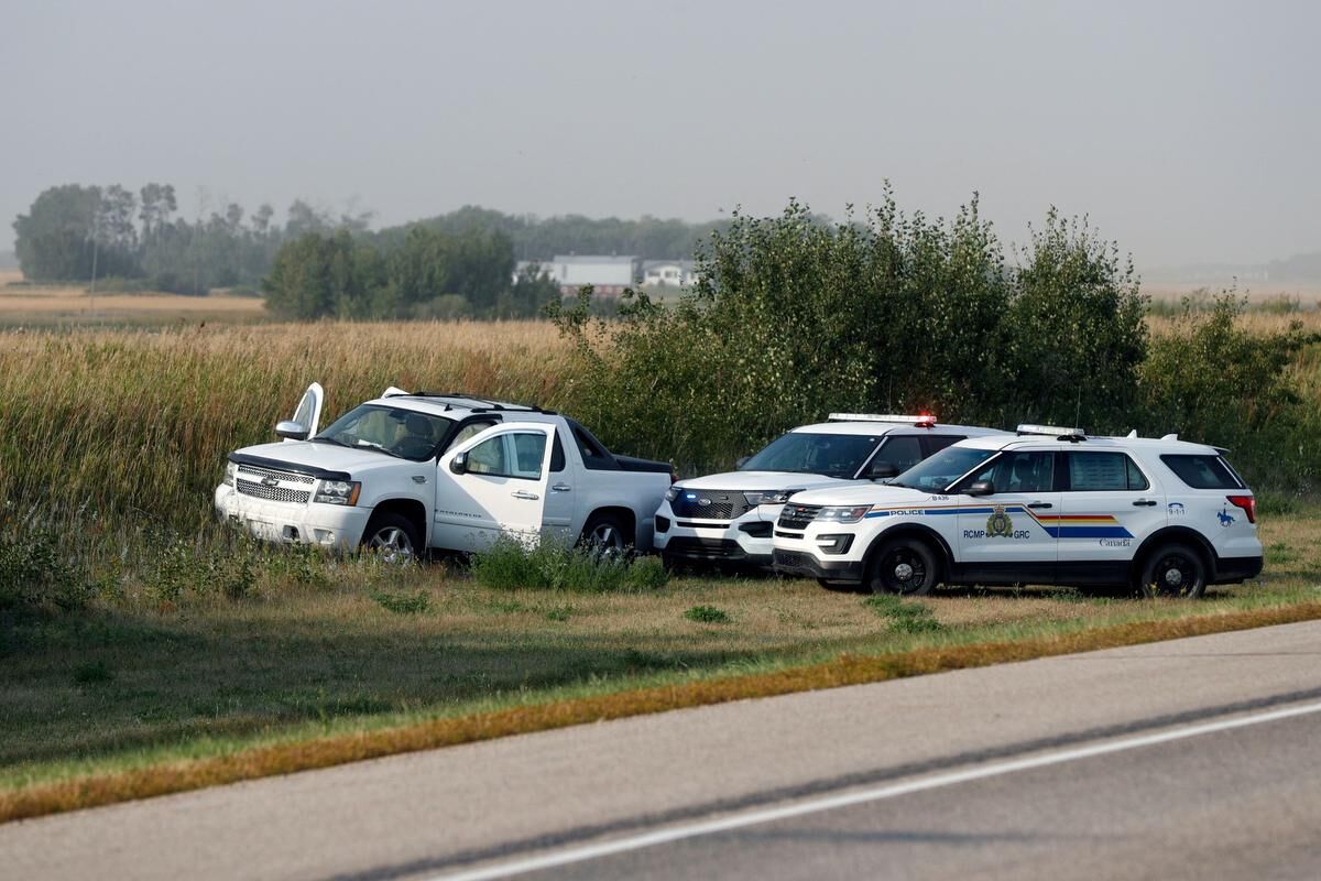 How Did Saskatchewan Stabbings Suspect Die?