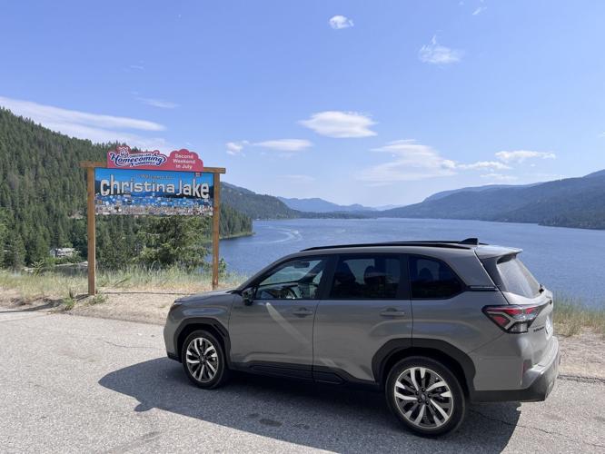 1-2025-Subaru-Forester-e-BOXER-Hybrid.jpg
