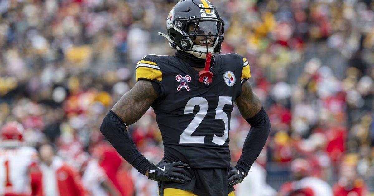 Micky Crum Steelers defense scrambling as the playoffs loom