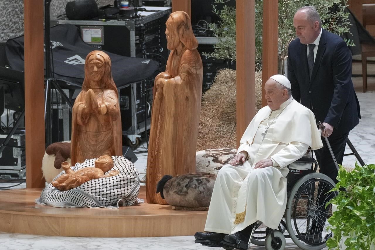 Vatican's Keffiyeh Nativity Scene Raises Eyebrows And Then Disappears ...