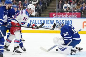 Toronto Maple Leafs down Rangers 4-3; New York eliminated from playoff contention