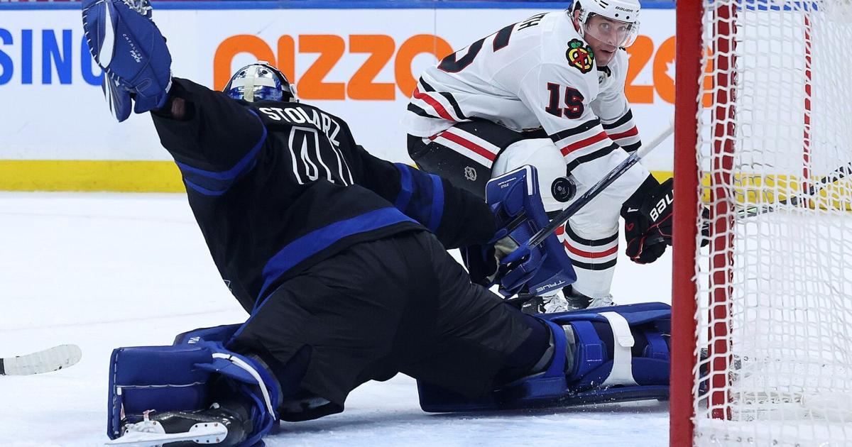 Leafs leapfrog Florida in the Atlantic with win over Chicago
