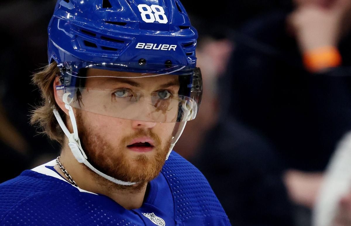 Leafs playing gag order nonsense with Nylander's injury