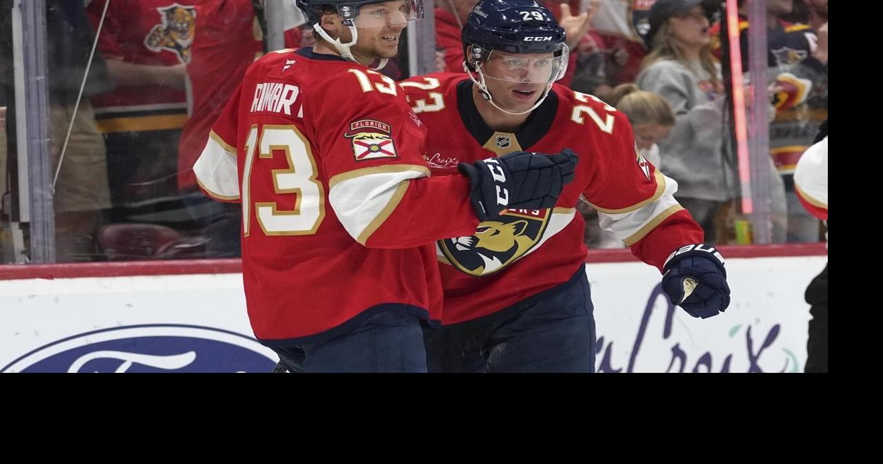 Panthers stay red-hot, roll past Predators 6-2 for 6th consecutive victory