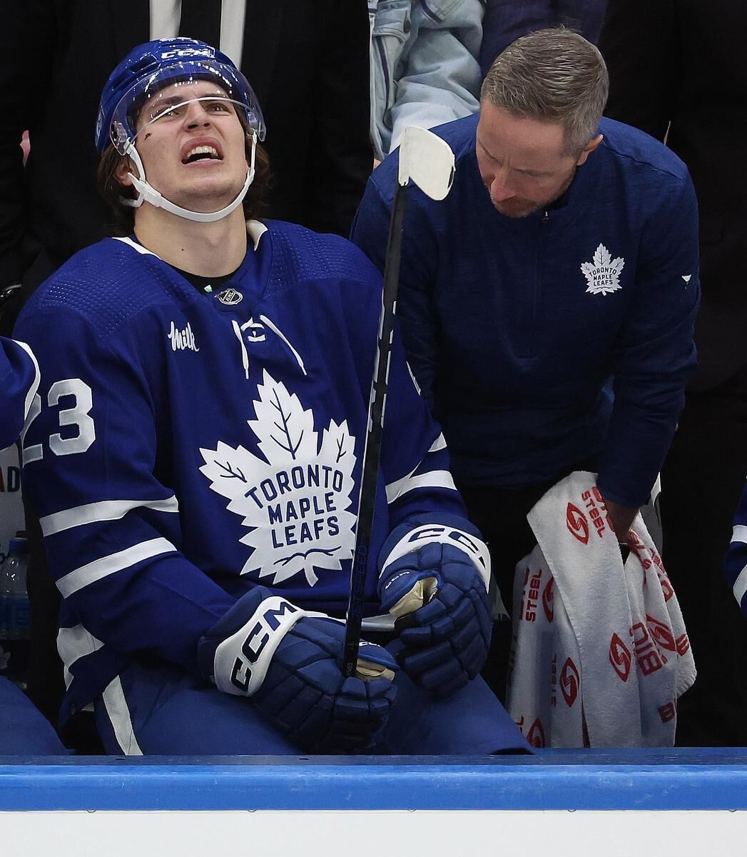 Leafs’ Matthew Knies Leaves Game 2 Against Panthers With Injury