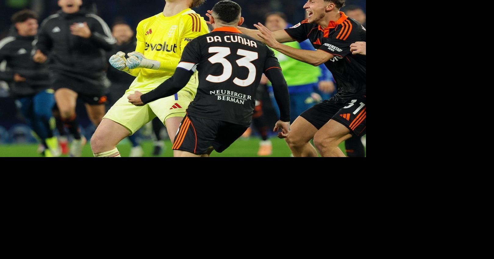 Como beats Napoli on penalties to advance to Coppa Italia semifinals