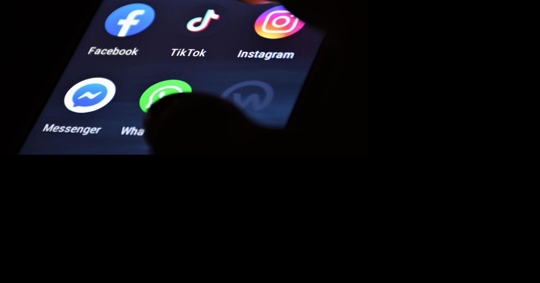 Meta says Facebook, Instagram slowly 'coming back' after global outage
