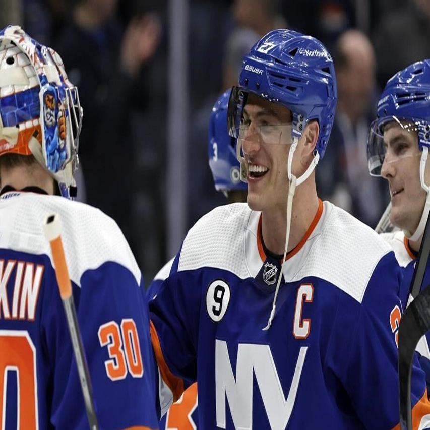 Islanders Goalie Ilya Sorokin Pitches A Shutout For His First NHL Win - NY  Sports Day