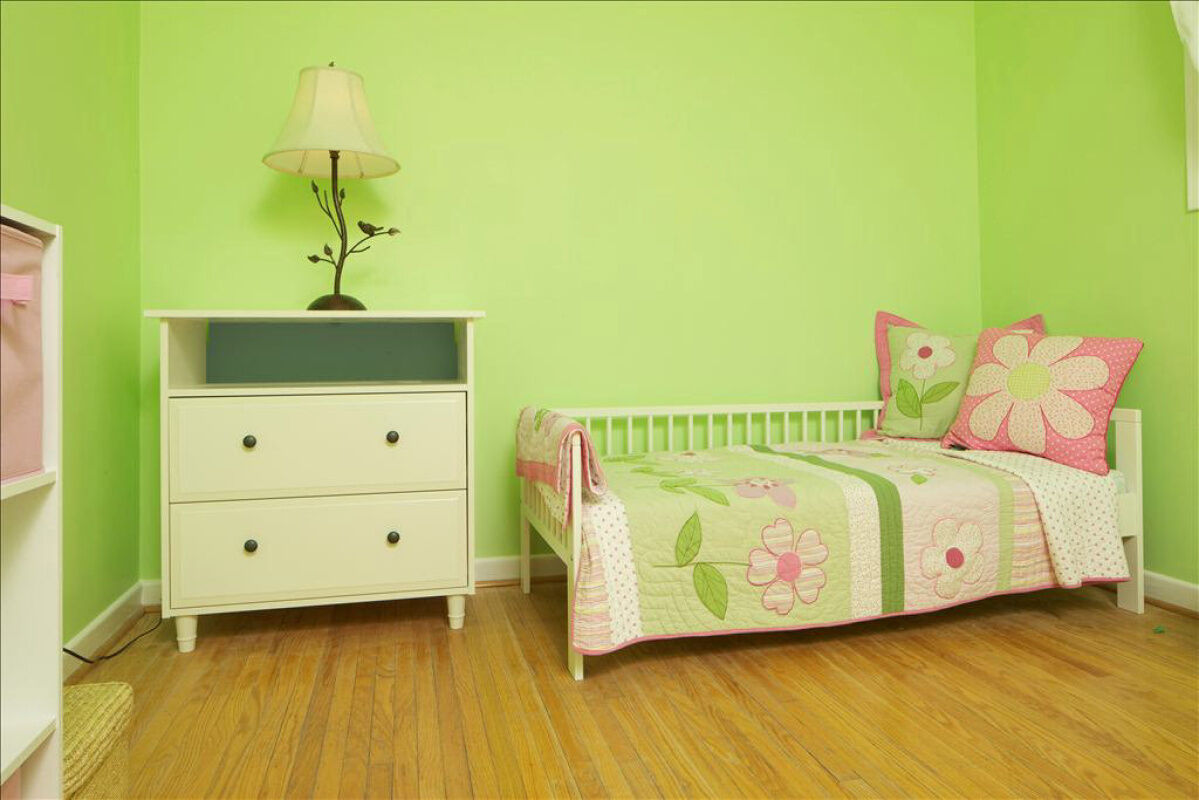 Canadian Tire broadcasts its home renovation