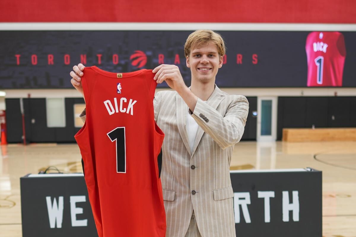 Raptors players store jersey numbers