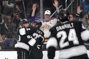 Kopitar helps the Kings beat the Senators 5-2 for their season-high 3rd straight win