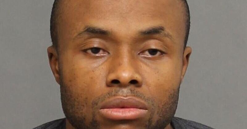 Stabbing suspect wanted for attempted murder in North York