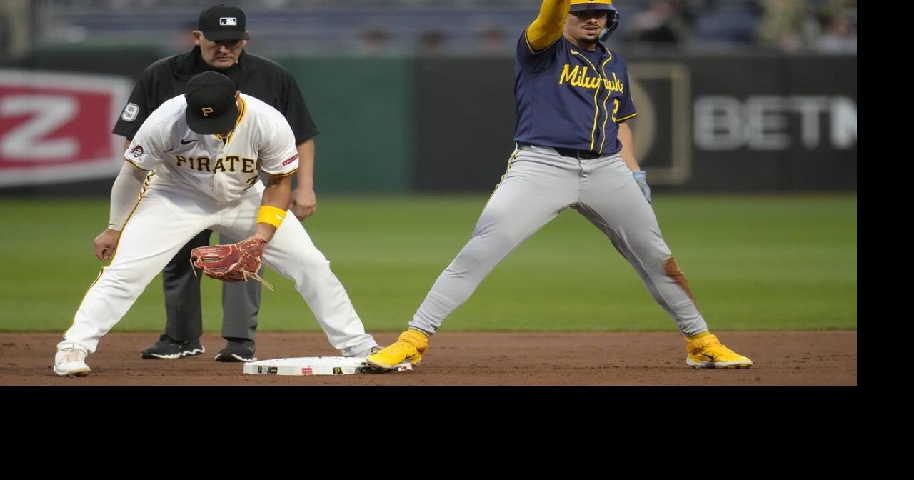 Willy Adames steals 20th base, joining 30-20 club in Brewers' 7-2 win over Pirates