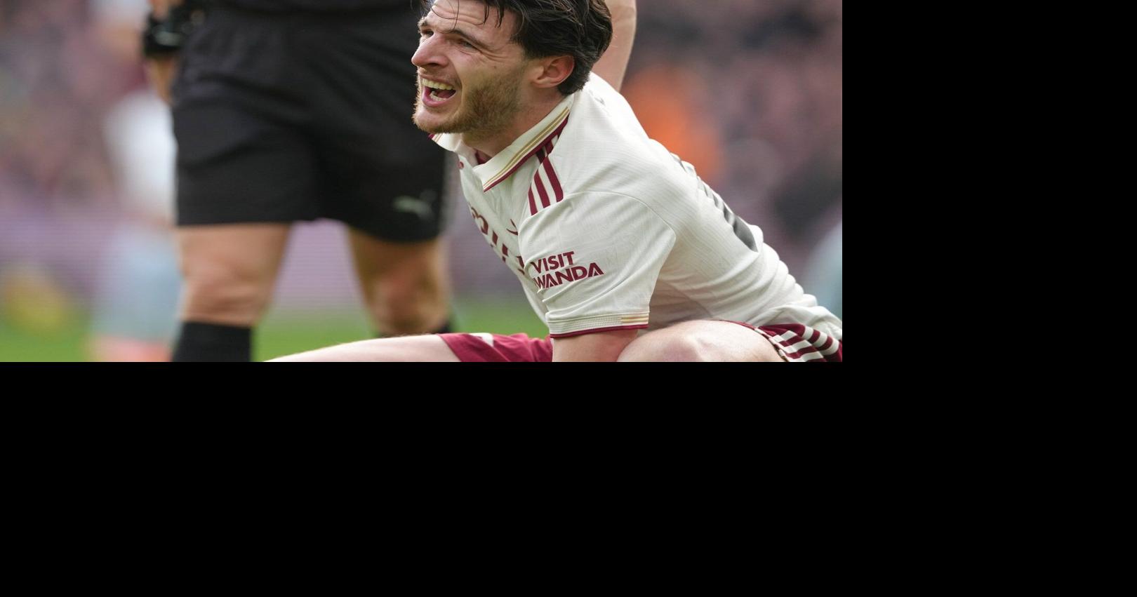 Aston Villa stuns Arsenal with late Emiliano Buendia winner