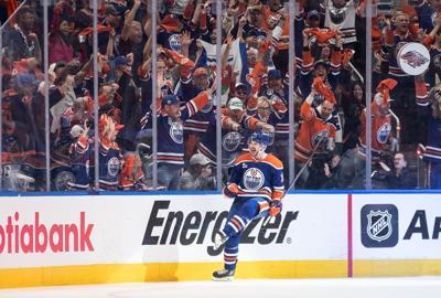 Hyman, McDavid score two apiece as Oilers top Stars 6-1 and take 2-1 series lead