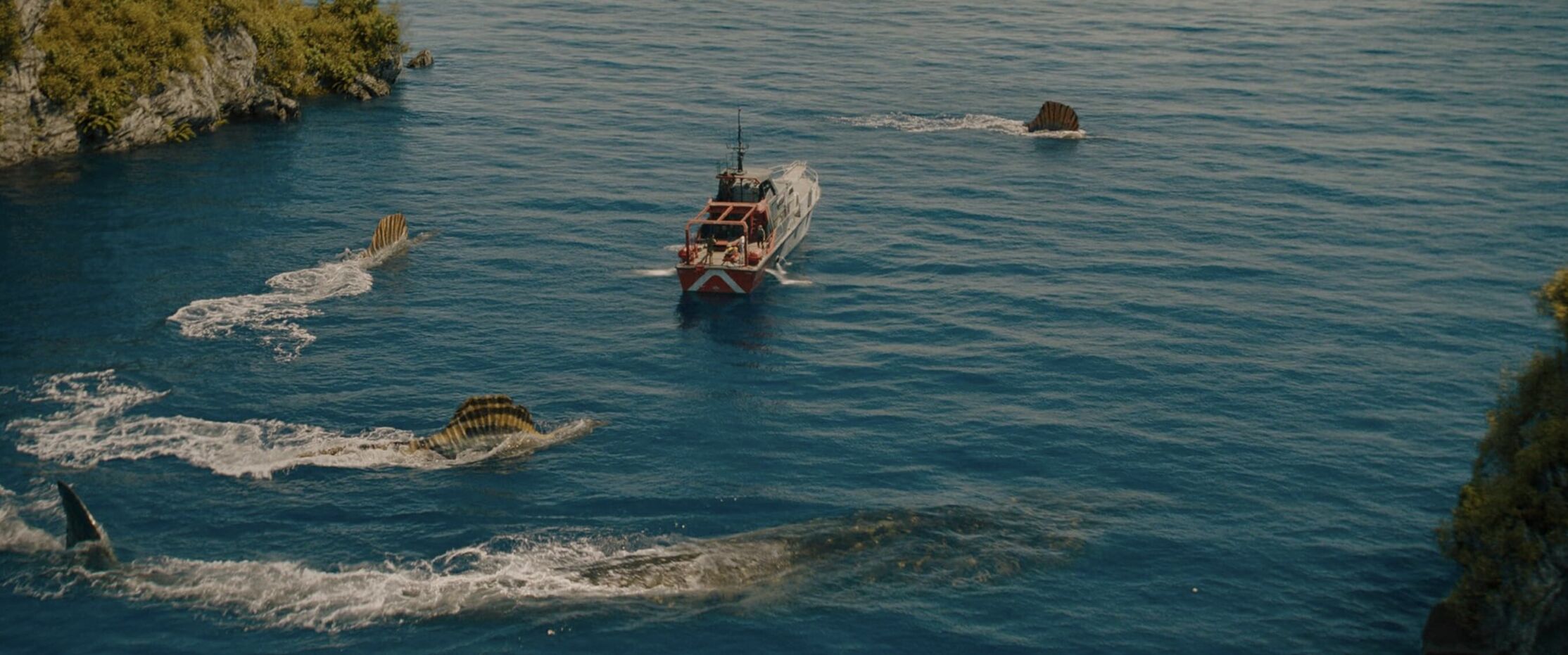 JurassicWorldRebirth2.jpg