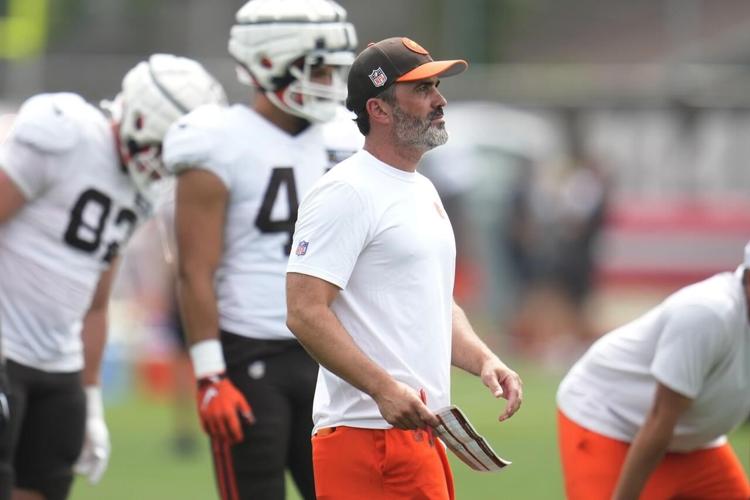 Browns WR Amari Cooper leaves practice field early after sustaining injury against Vikings