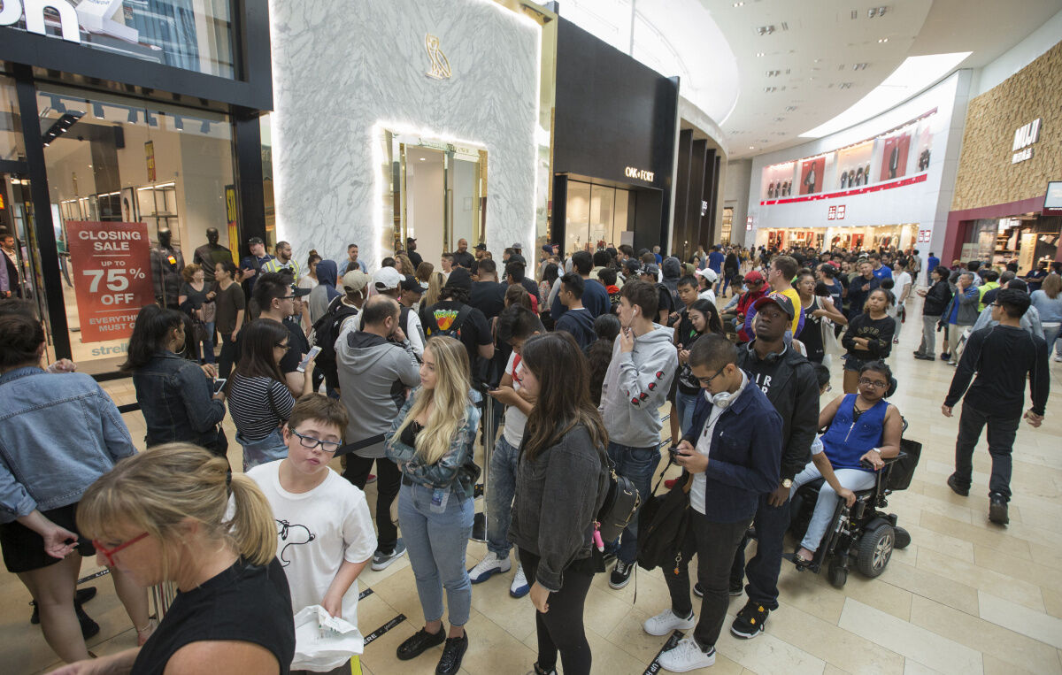 Yorkdale on sale mall shoes