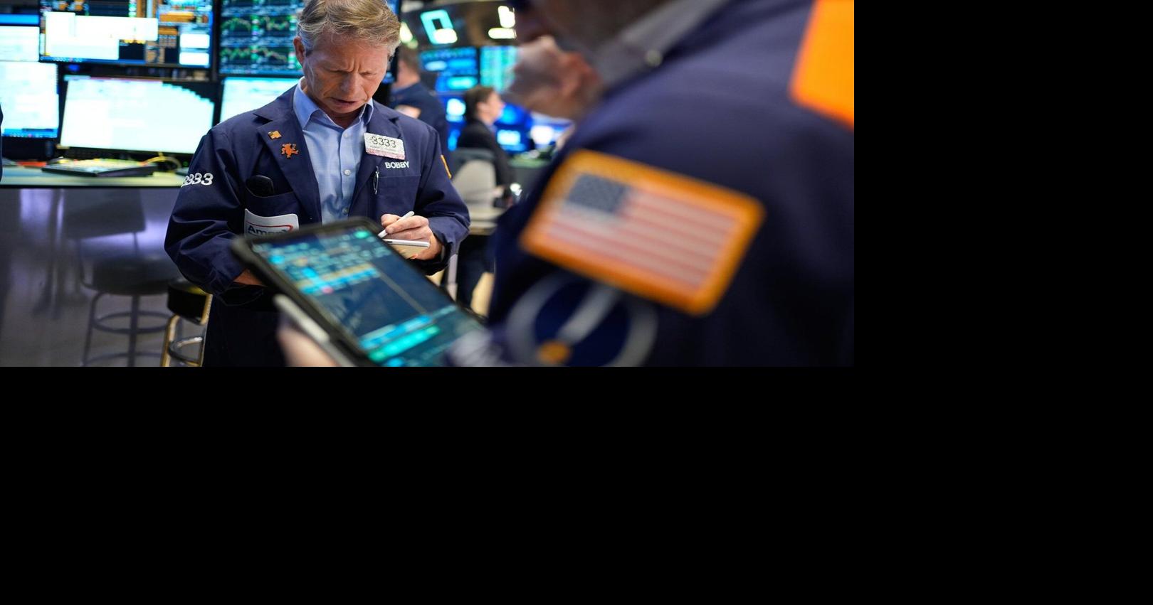 S&P/TSX composite up nearly 300 points, U.S. stocks also climb higher