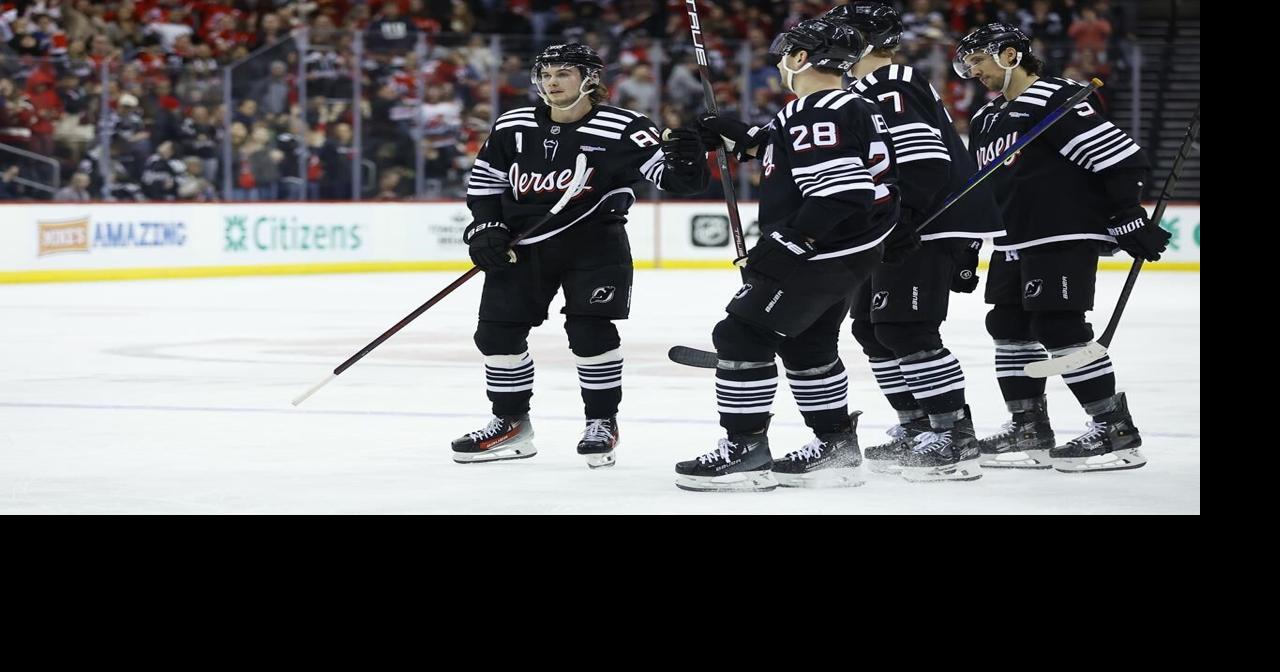 Noesen's overtime goal lifts Devils past Lightning 3-2