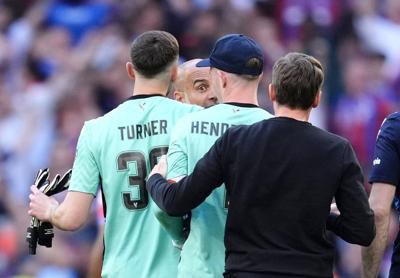 Guardiola confronts Crystal Palace goalie after FA Cup loss