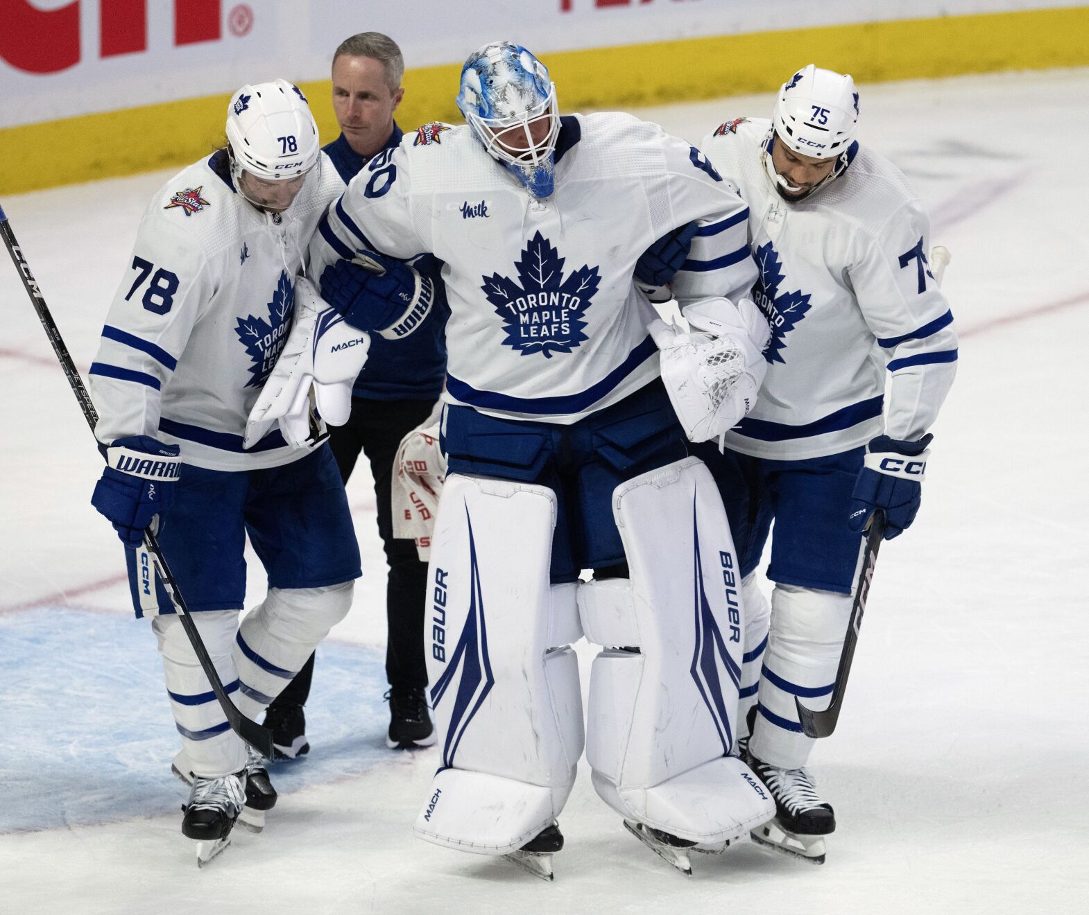 Maple Leafs win in Ottawa but lose goalie Joseph Woll