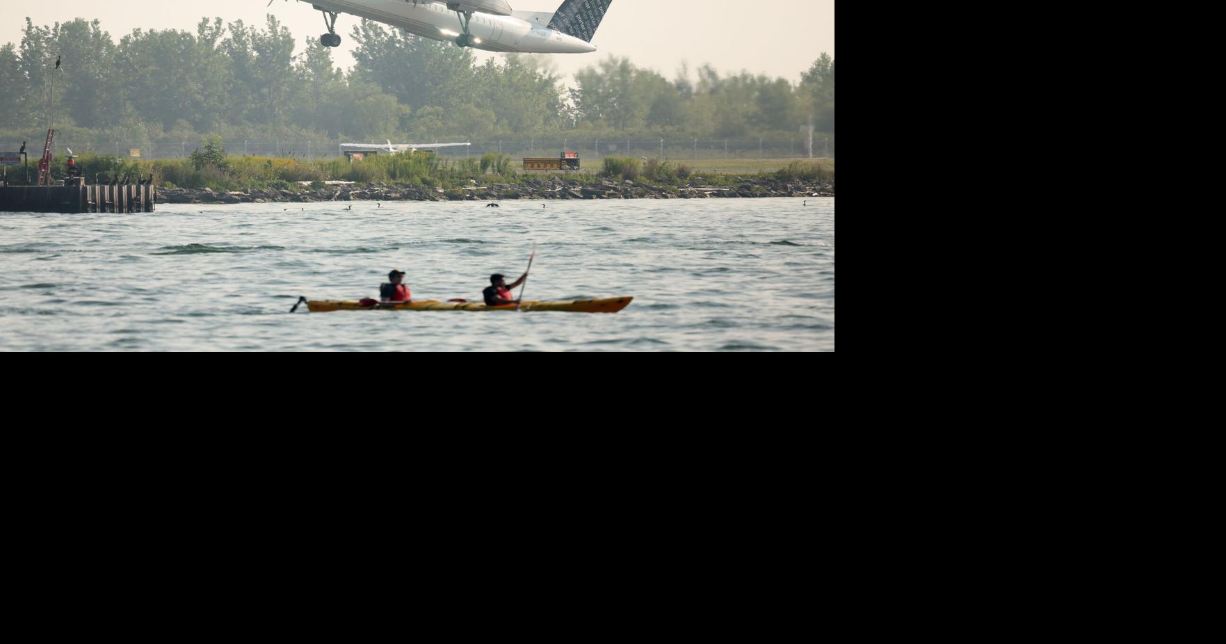 Doug Ford's push for jets at Billy Bishop airport runs into some familiar turbulence