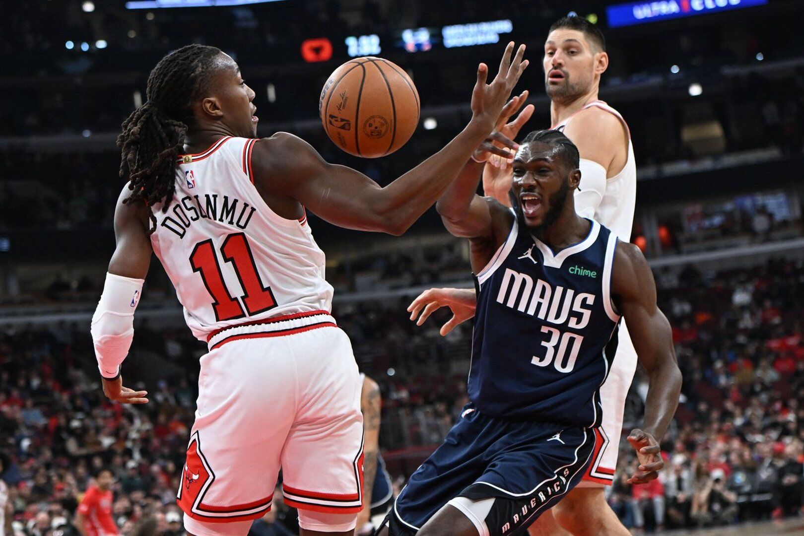 Bulls beat Mavericks 125-107 after Kidd is ejected in the first