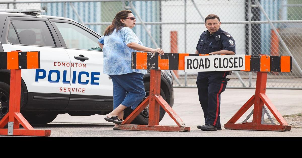 Arrests made after Thursday morning standoff at Edmonton home