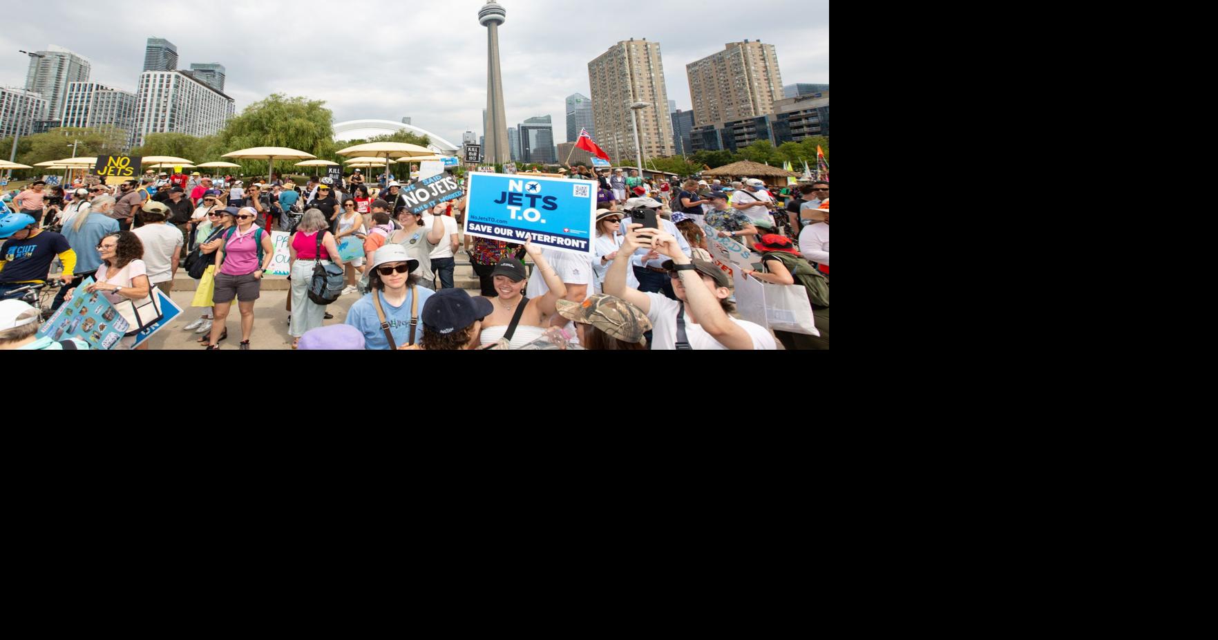 Matt Elliott: A Billy Bishop expansion has been grounded &mdash; yet again. Time to end the dogfight over the island airport once and for all