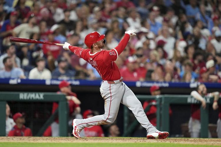 Ward's go-ahead homer leads Angels past Phillies 6-5