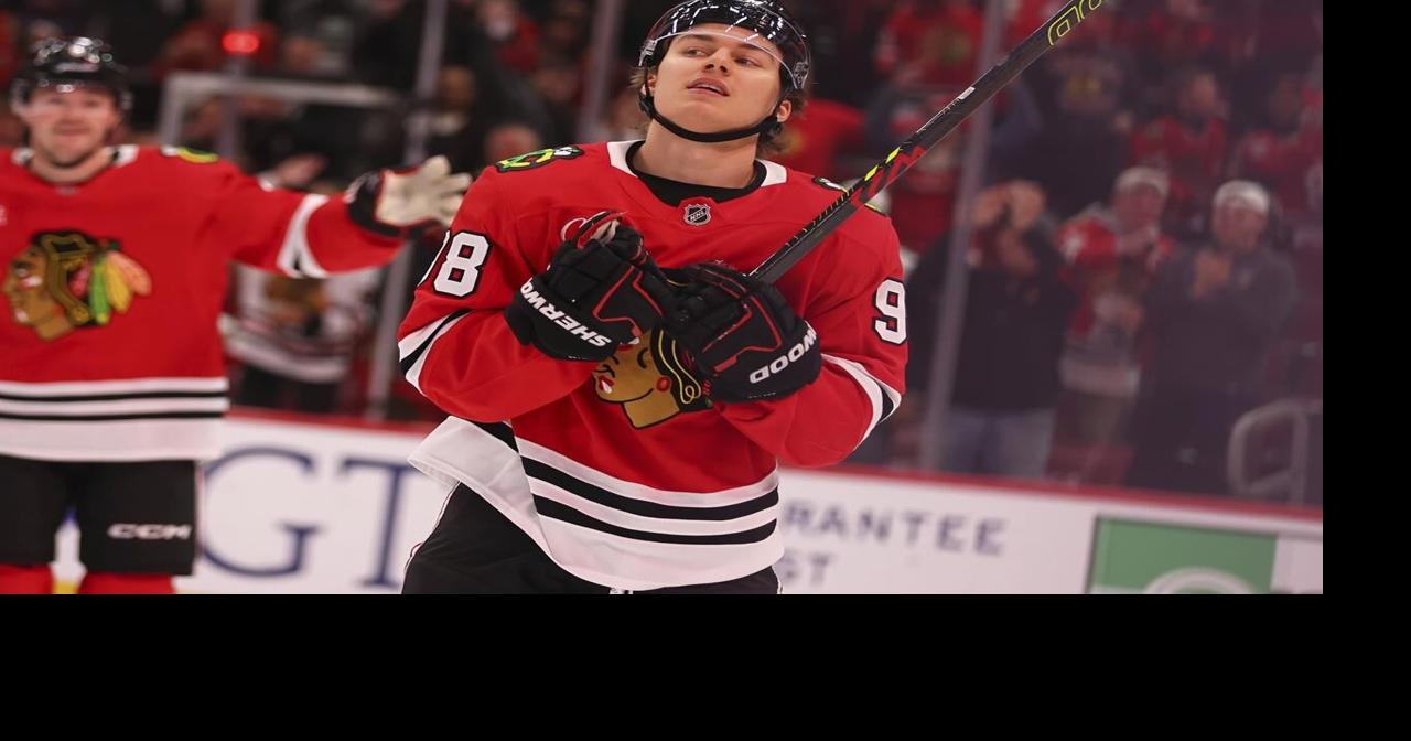 Taylor Hall's fifth career hat trick leads Blackhawks over Stars 6-2