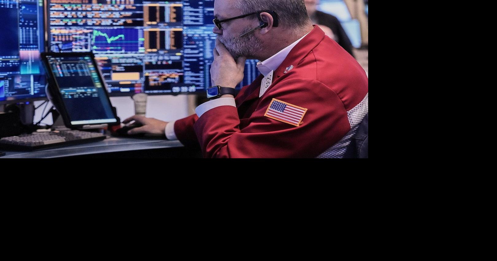 S&P/TSX composite down nearly 300 points, U.S. stock markets mixed