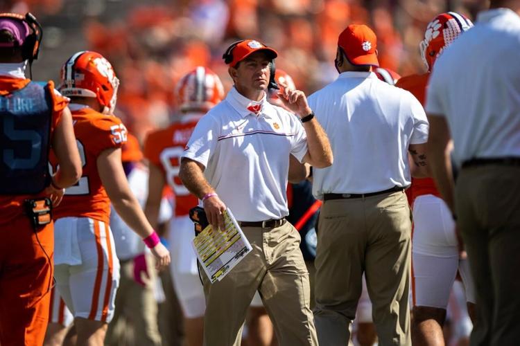 No. 1 Clemson wakes up late to beat Syracuse 4721