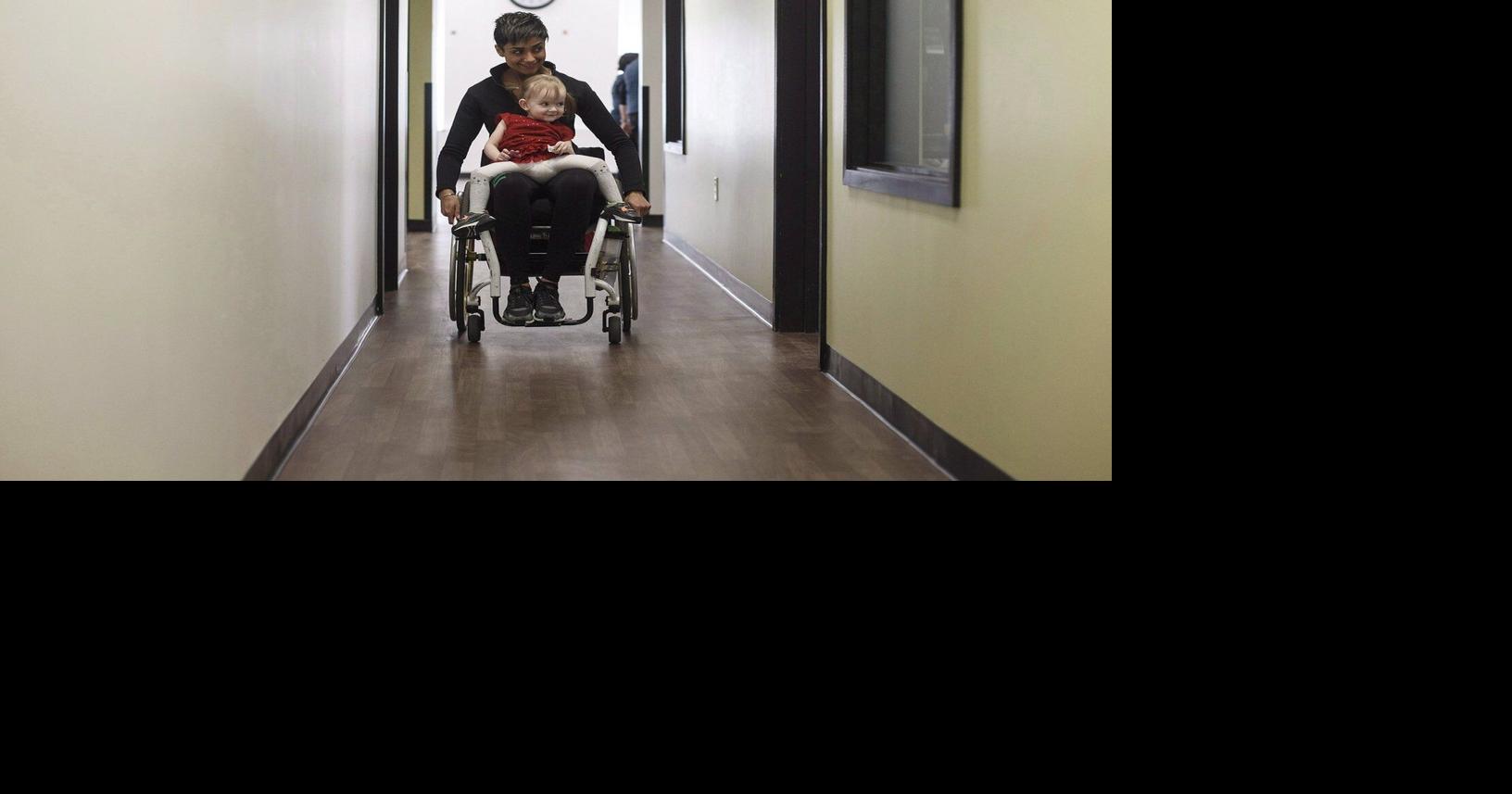 Alberta NDP, advocates call on province to take action on accessibility standards