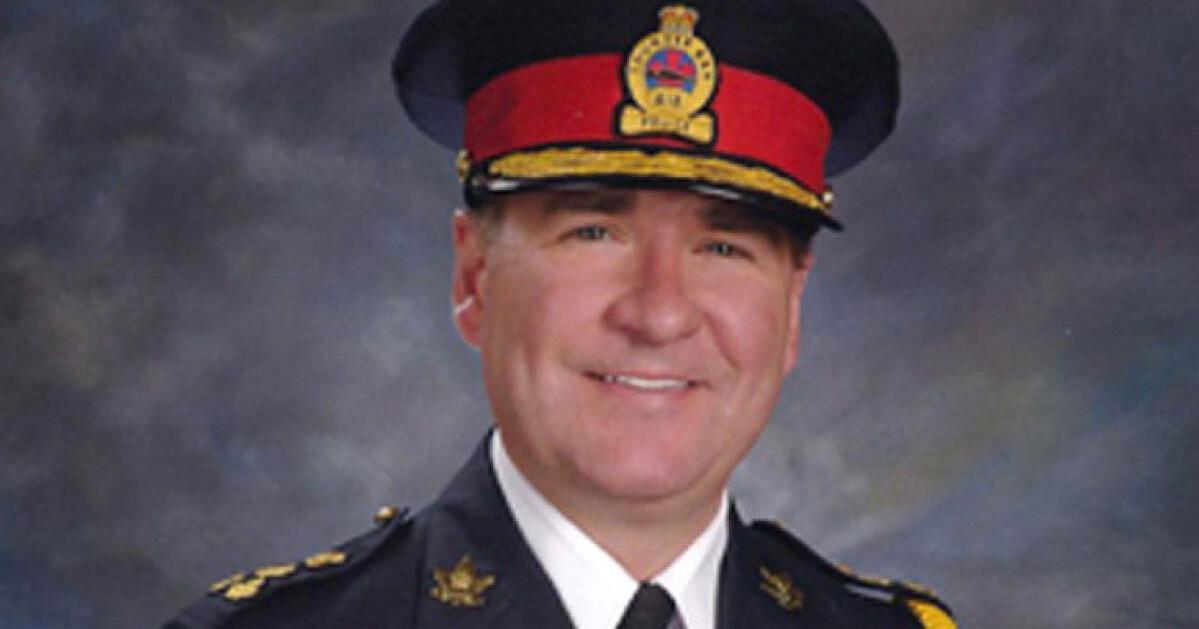 Thunder Bay police chief charged with breach of trust