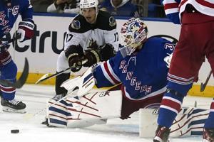 Trocheck and Kreider score as Rangers top Coyotes 2-1 to win home opener behind Shesterkin